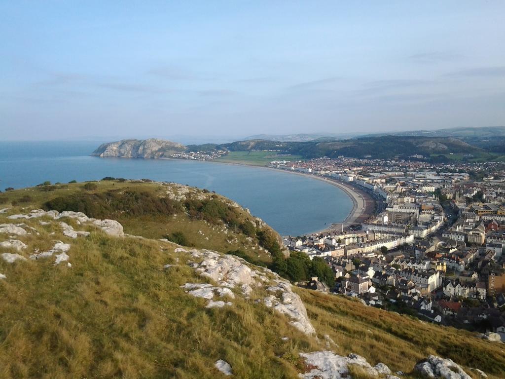Clifton Villa Guest House Llandudno Exterior foto